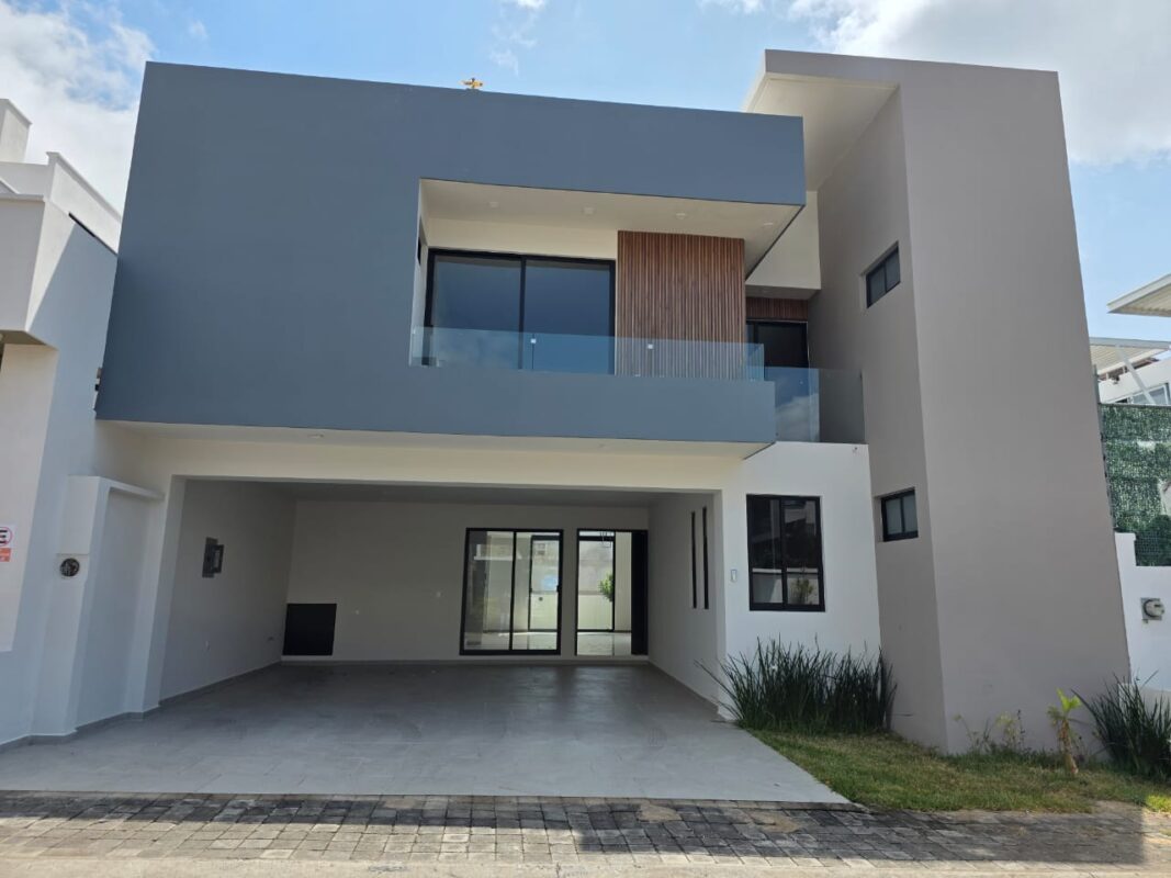 Casa en venta en Paseo de la Reina – Calle Elizabeth, Xalapa